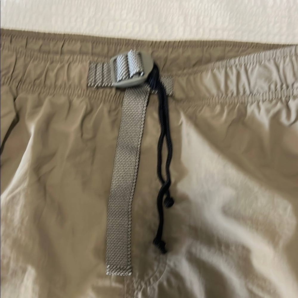 Columbia Men's Brown Casual Shorts - Picture 9 of 9